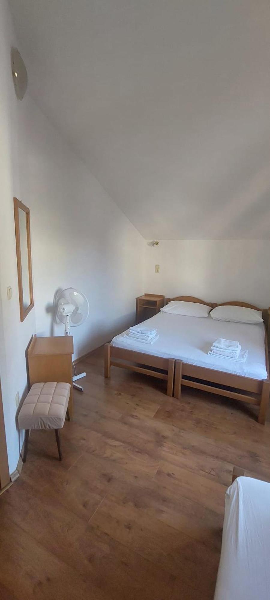 Apartments Ticinovic Omiš Eksteriør bilde